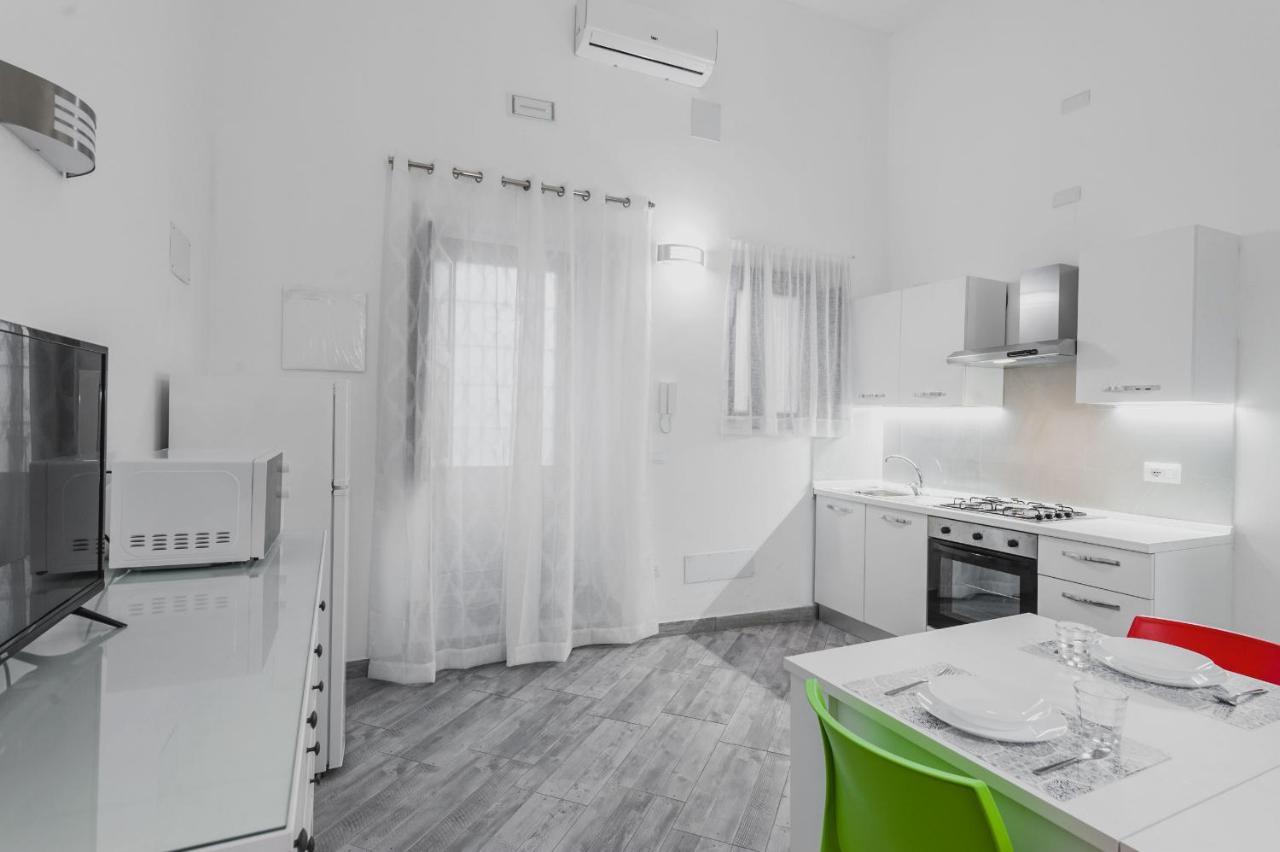 Modern Duplex With Balcony By Wonderful Italy Apartment Catania Bagian luar foto