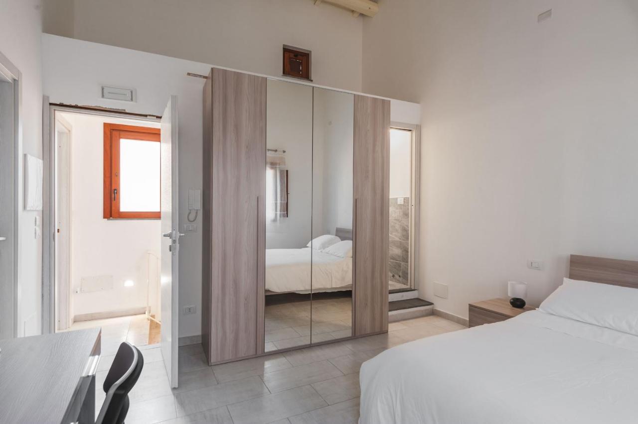 Modern Duplex With Balcony By Wonderful Italy Apartment Catania Bagian luar foto